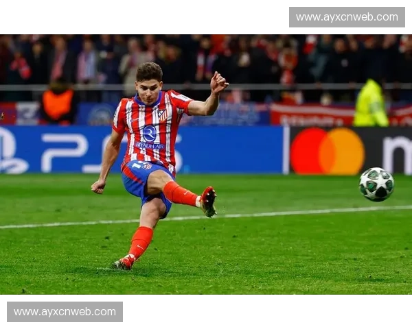 阿尔瓦雷斯遭遇12场西甲进球荒,马竞战术体系引发讨论 阿尔瓦雷斯遭遇12场西甲进球荒,马竞战术体系引发讨论